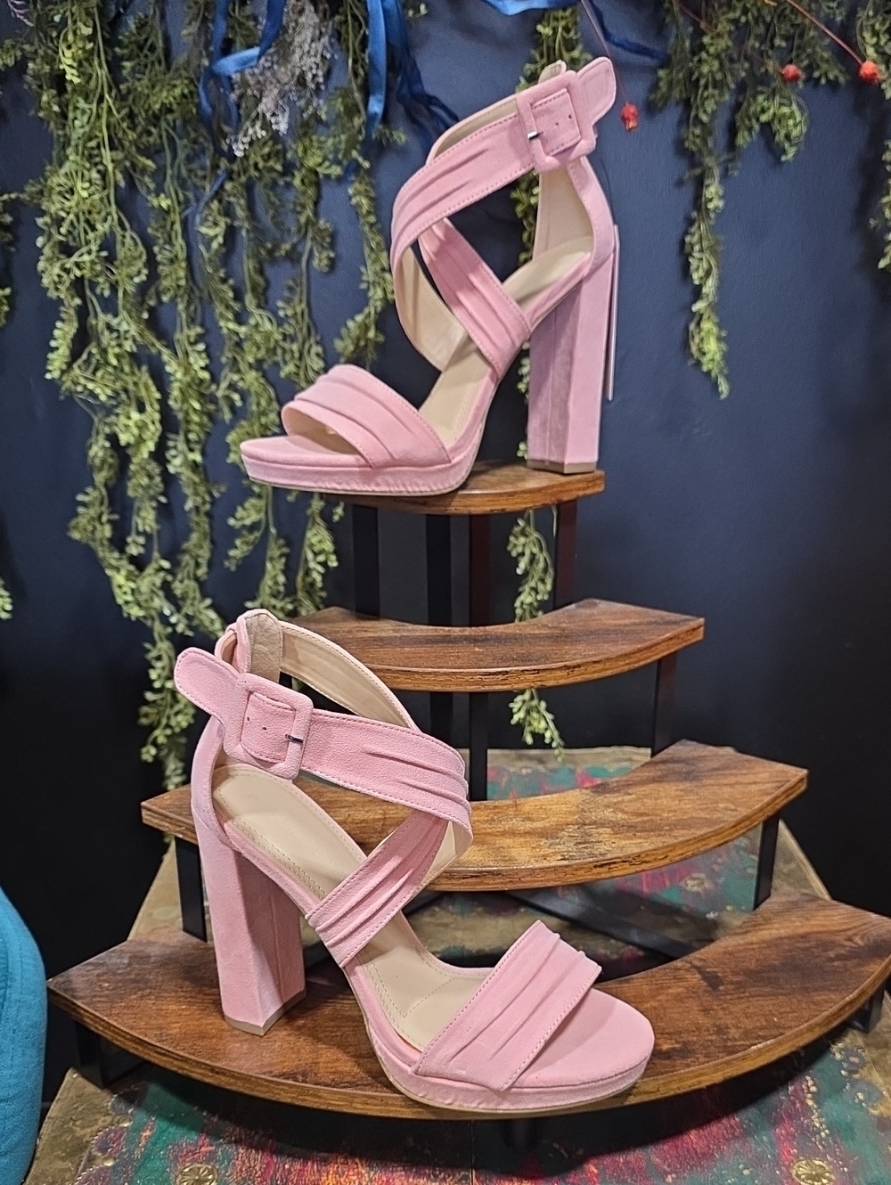 NEW! Wild Diva Pink Suede Strappy Block Heel Sandals